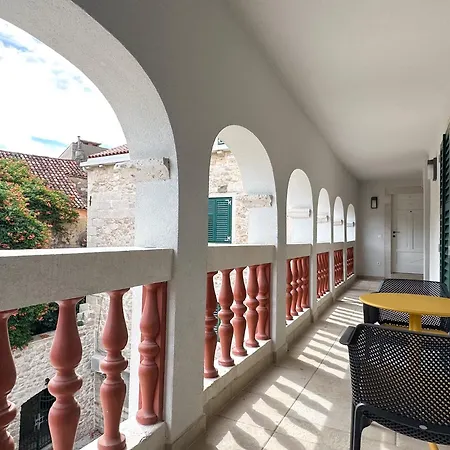 Palace Heritage Apartman *